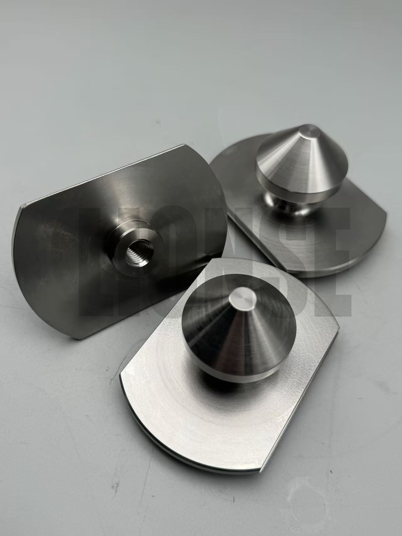 Etsitkö tarkkuusosia? Onko tämä suippeneva neula kokeilun arvoinen?